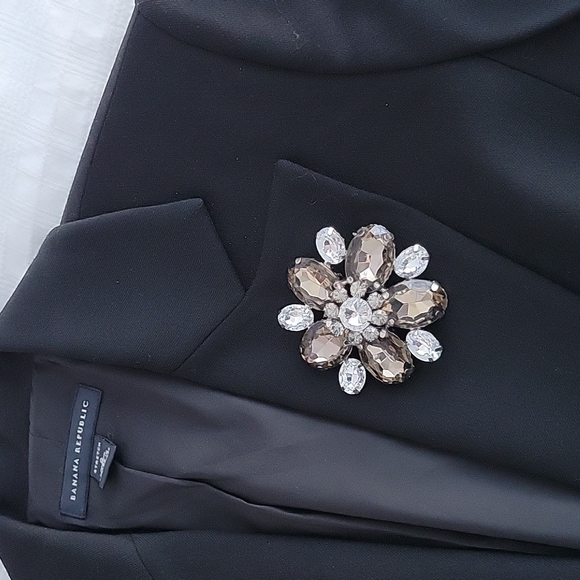 NEW!! Flower brooch - Picture 3 of 5